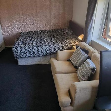 Spacious Room With Kichenet Rotherham Buitenkant foto