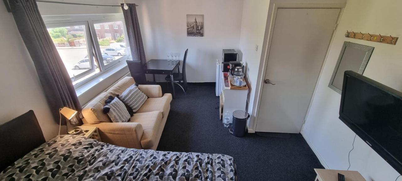 Spacious Room With Kichenet Rotherham Buitenkant foto