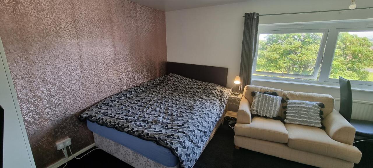Spacious Room With Kichenet Rotherham Buitenkant foto